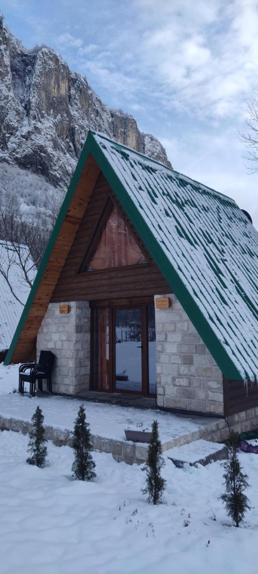 Eco Resort Komarnica Savnik Экстерьер фото