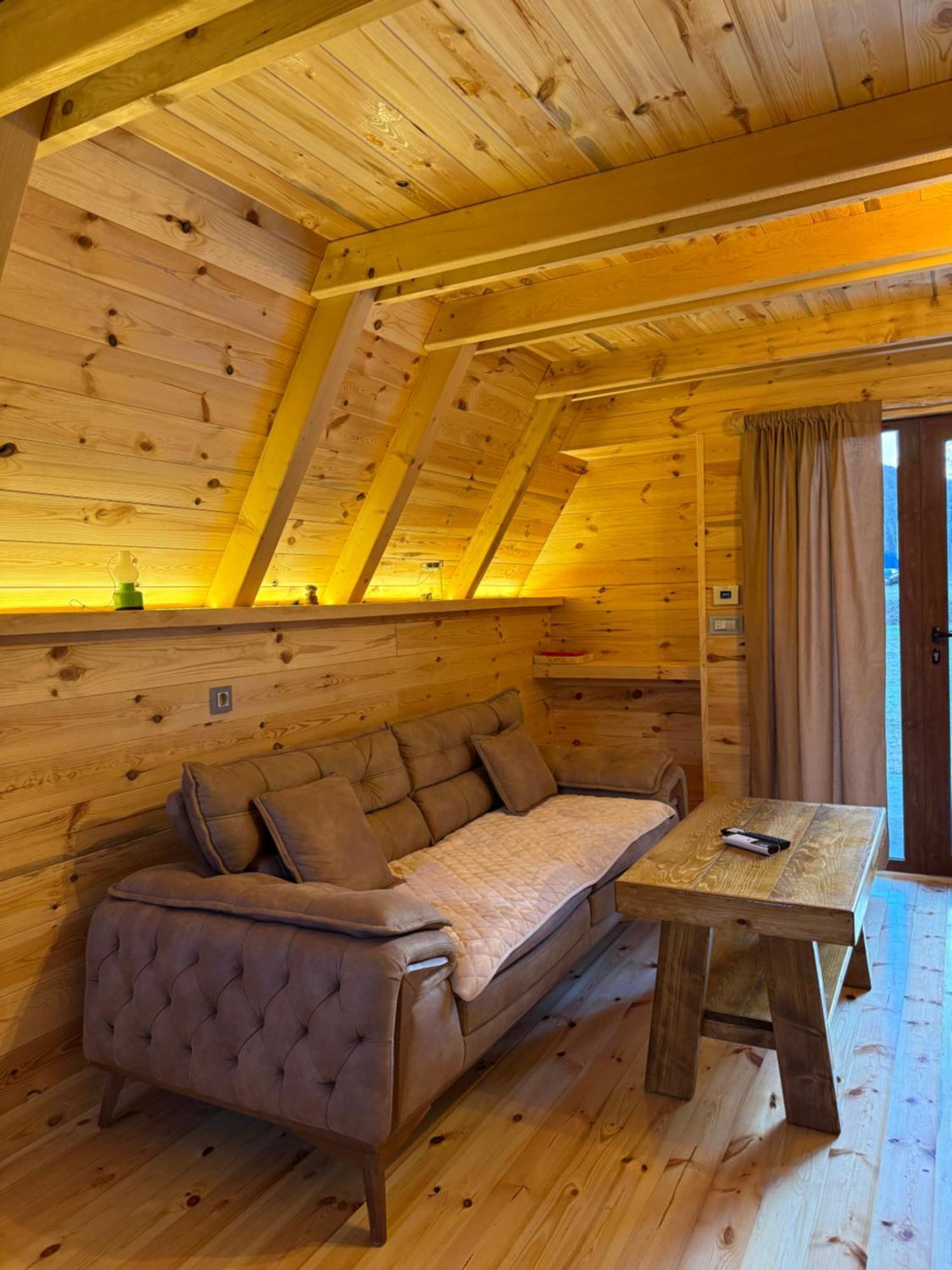 Eco Resort Komarnica Savnik Экстерьер фото